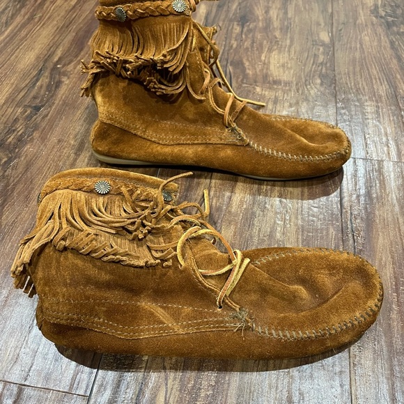 Minnetonka ankle mocs - sz9 - Picture 5 of 7